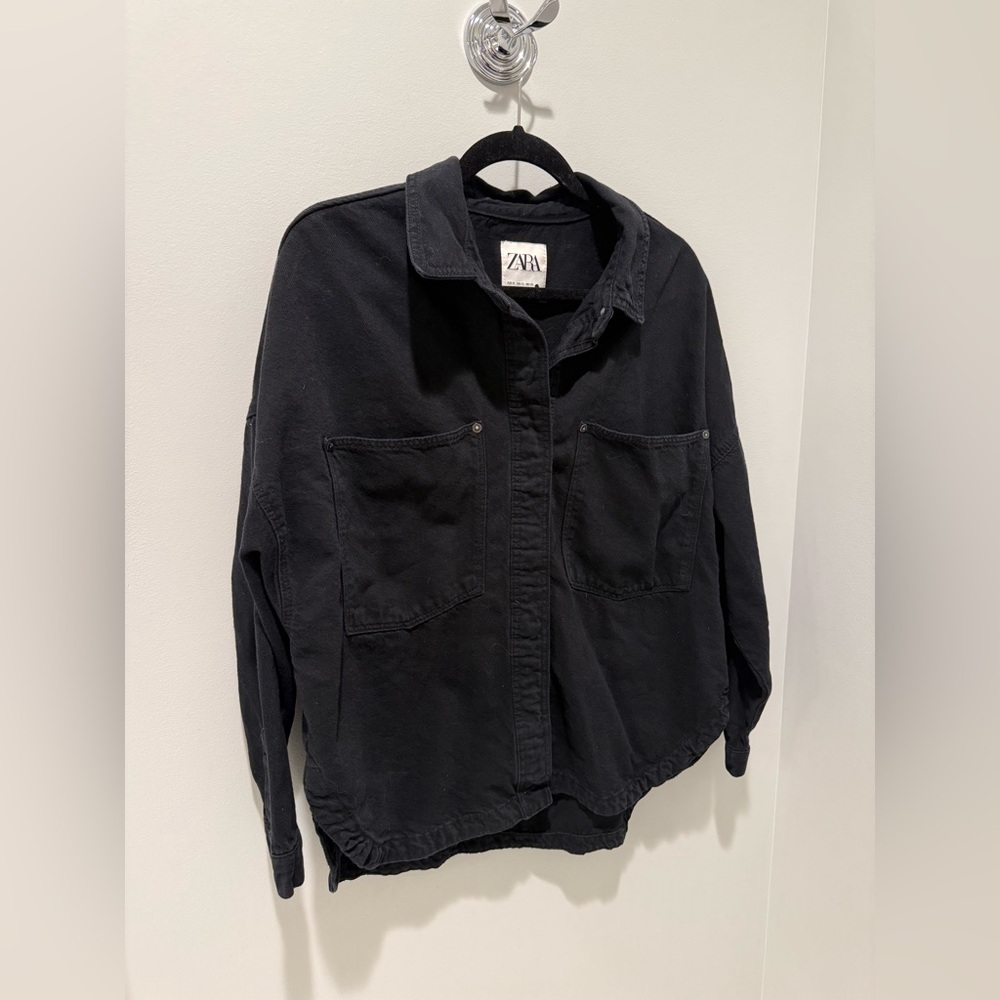 Zara Women’s Black Oversized Jean Jacket with Pockets - Picture 2 of 8